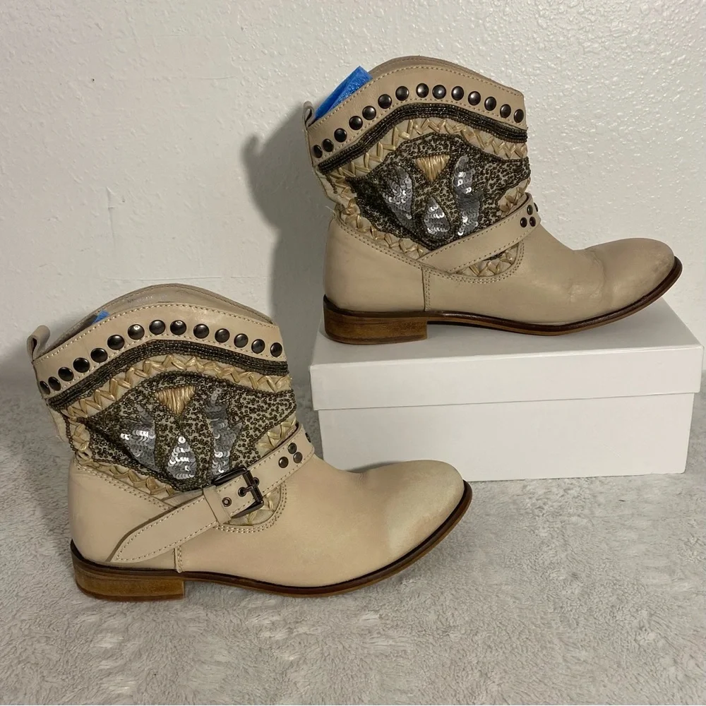 Naughty Monkey Lysandra Beige Leather Ankle Boots Women’s Size 9